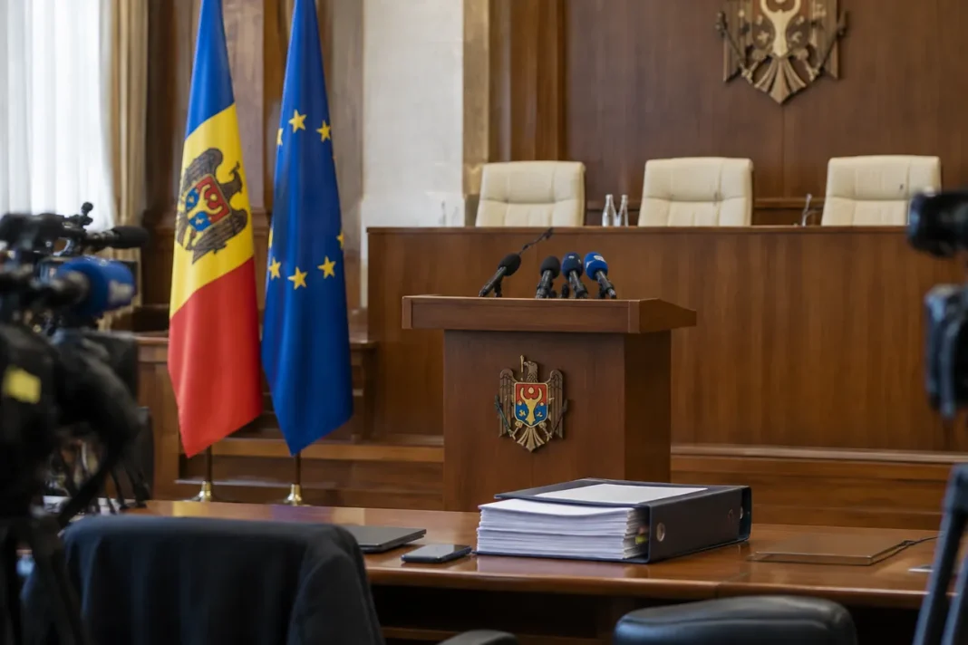 Opoziția de la Chișinău inițiază suspendarea Maiei Sandu